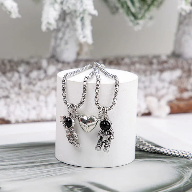 AstroLove: Collares de Pareja