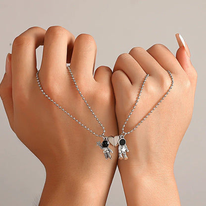 AstroLove: Collares de Pareja